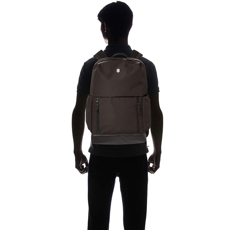 Рюкзак Victorinox Altmont Classic Deluxe Laptop Backpack/Black 605316