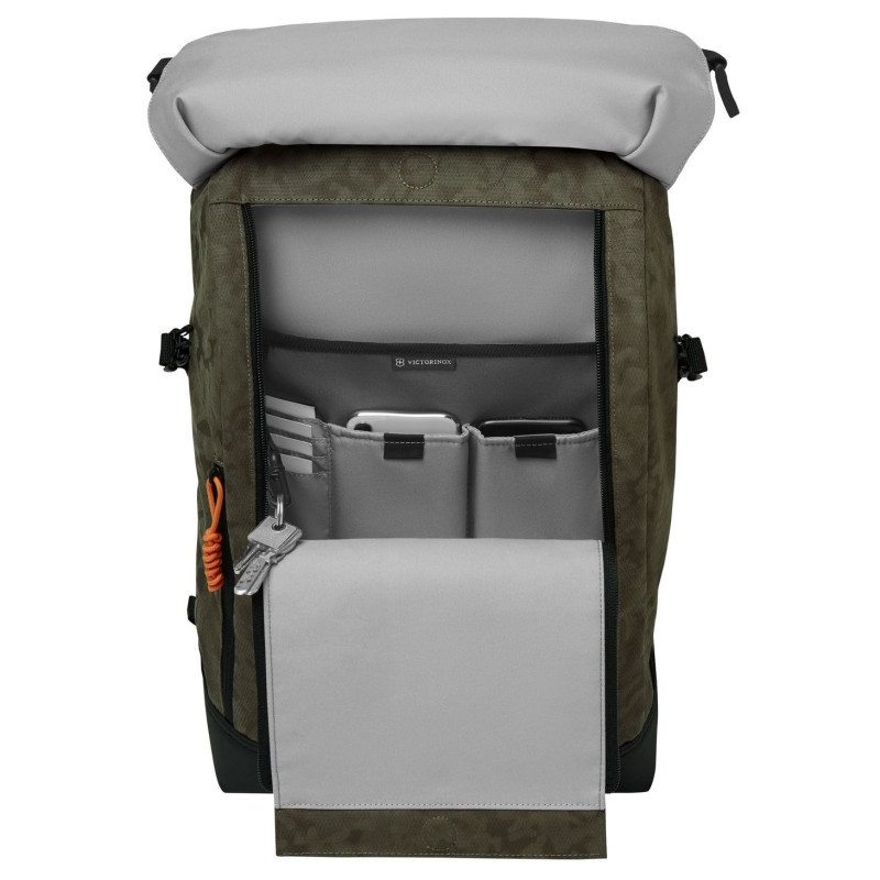 Рюкзак Victorinox Altmont Classic Deluxe Flapover Laptop Backpack/Olive Camo 609845
