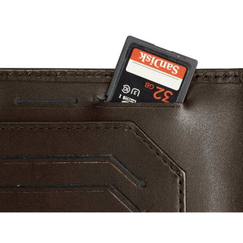 Портмоне Victorinox Altius Edge Leibnitz/Dark Earth 605333