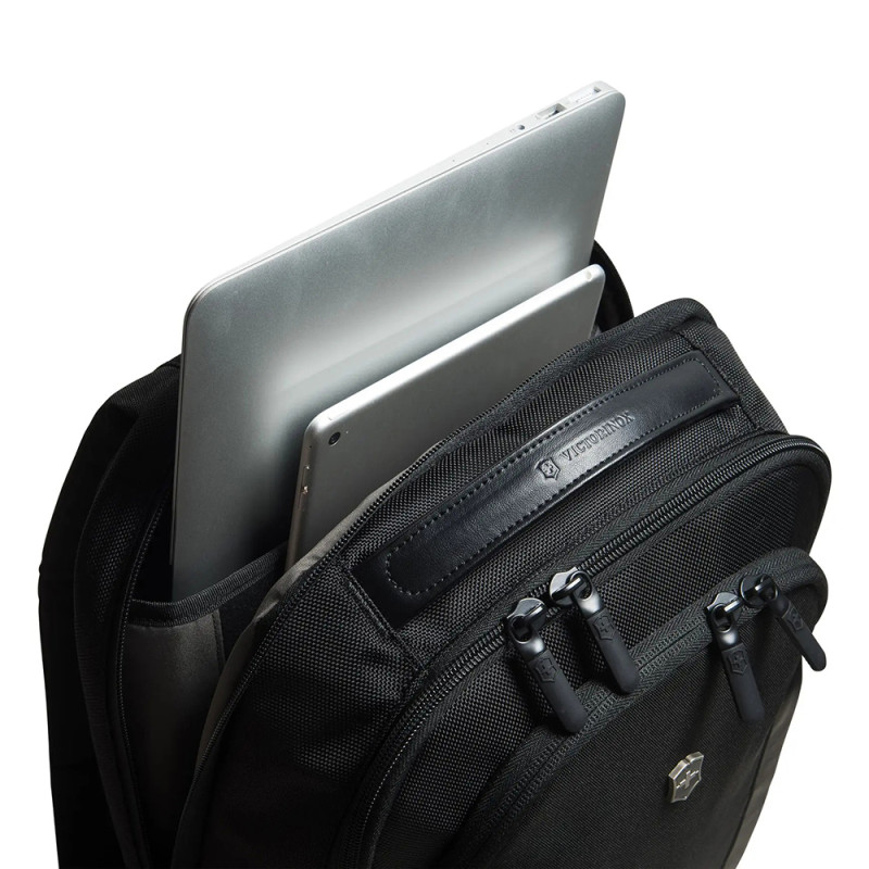 Рюкзак Victorinox Altmont Professional Deluxe Fliptop Laptop Backpack/Black 602152