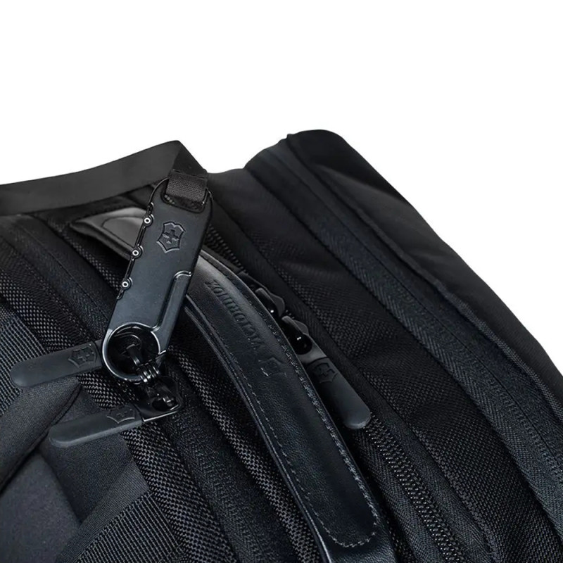 Рюкзак Victorinox Altmont Professional Deluxe Travel Laptop Backpack/Black 602155