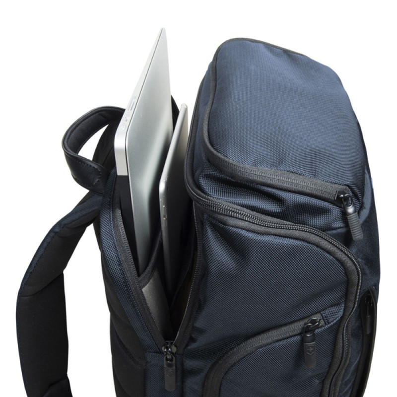 Рюкзак Victorinox Altmont Professional Fliptop Laptop Backpack/Deep Lake 609791