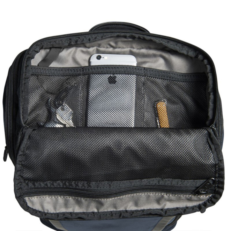 Рюкзак Victorinox Altmont Professional Fliptop Laptop Backpack/Deep Lake 609791