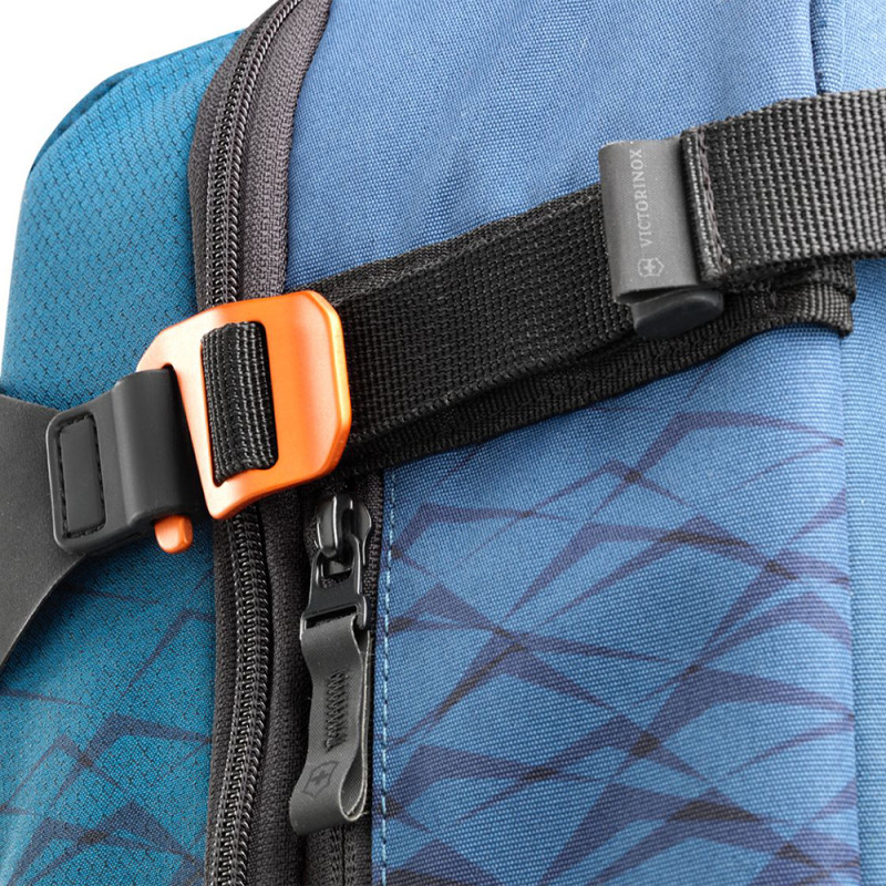 Чемодан на 2 колесах Victorinox Vx Touring/Dark Teal  601477