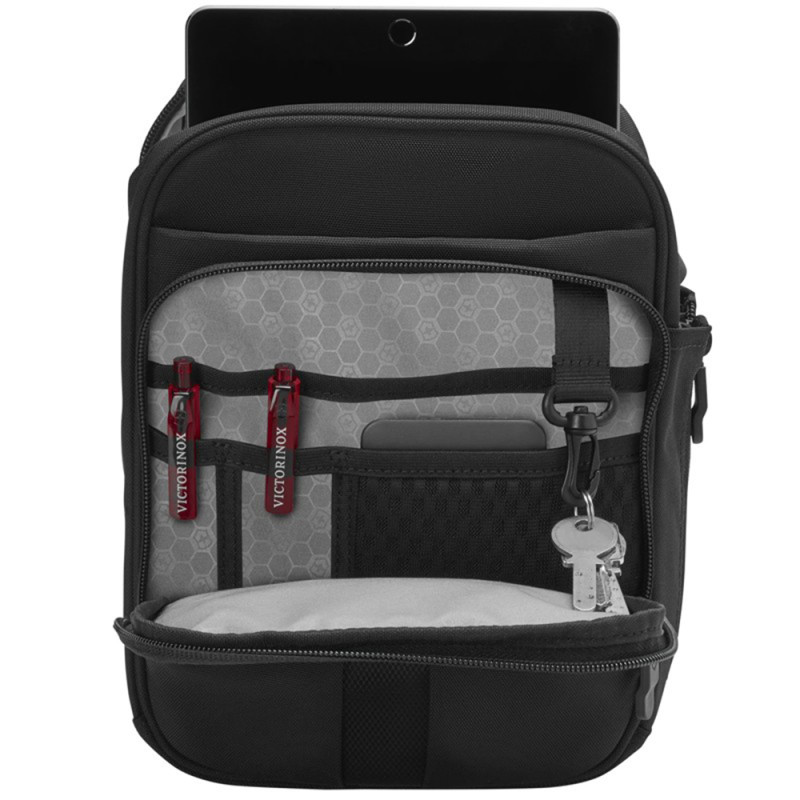 Сумка Victorinox Travel Accessories 5.0 Vertical Travel Companion 610605