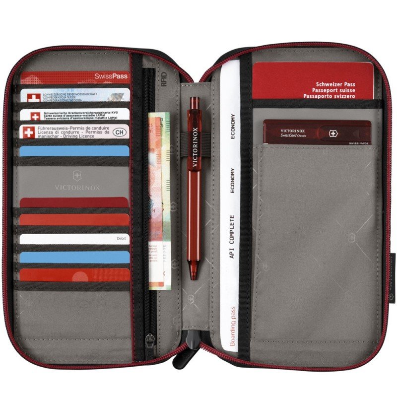 Тревелер Victorinox TRAVEL ESSENTIALS Black 653371