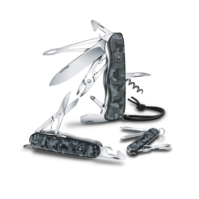 Ніж Victorinox Classic SD Navy Camouflage 0.6223.942