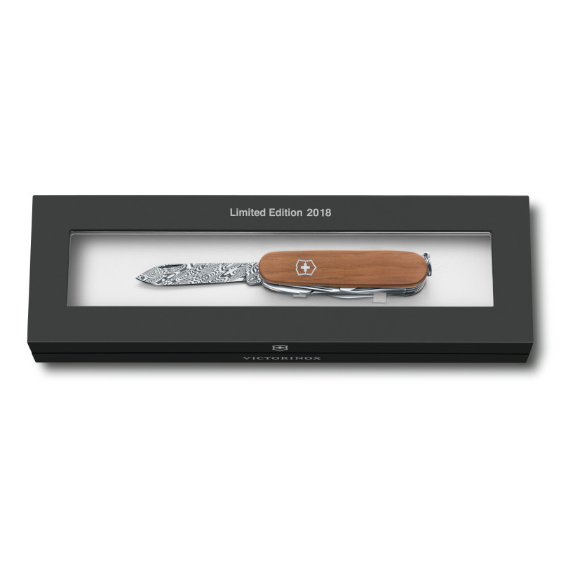 Ніж Victorinox Deluxe Tinker 1.4721.J18 Damast Limited Edition 2018