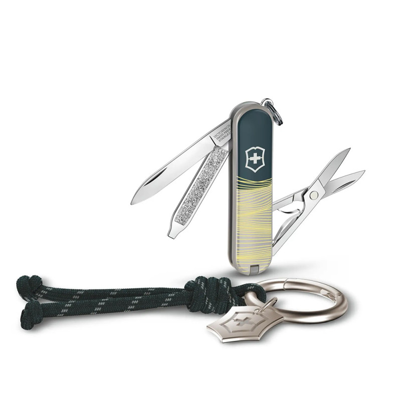 Ніж Victorinox Classic SD New York Style 0.6223.E223