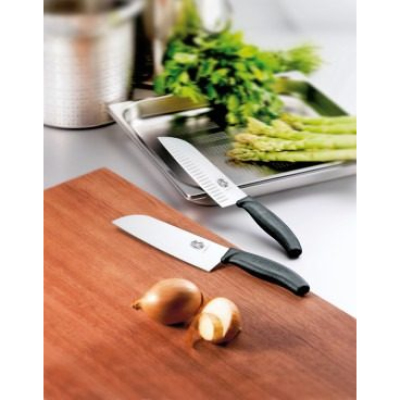 Кухонный нож Victorinox Swiss Classic Santoku Knife 6.8503.17
