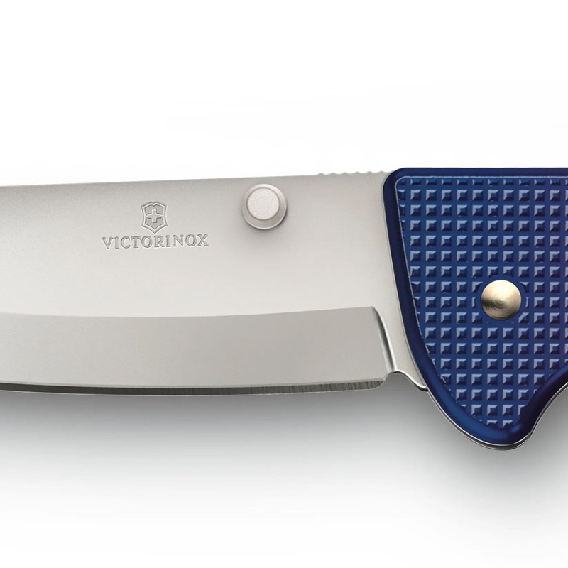 Ніж Victorinox Evoke Alox 0.9415.D221