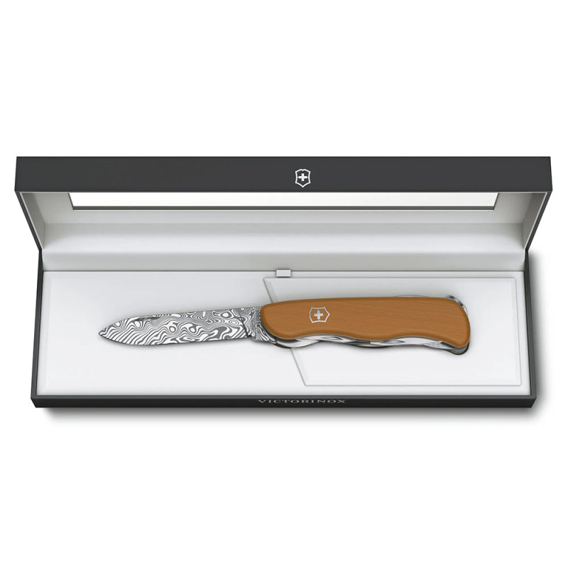 Ніж Victorinox Special Picknicker 0.8301.J22 Damast Limited Edition 2022