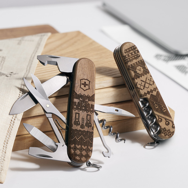 Ніж Victorinox Swiss Spirit Limited Edition 2023 1.3901.63L23