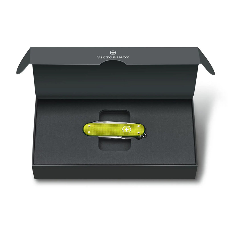 Ніж Victorinox Classic SD Alox Limited Edition 2023 Electric Yellow 0.6221.L23