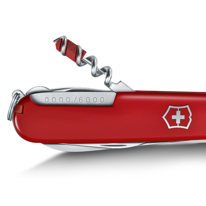 Ніж Victorinox Huntsman Year of the Snake 2025 1.3714.E14