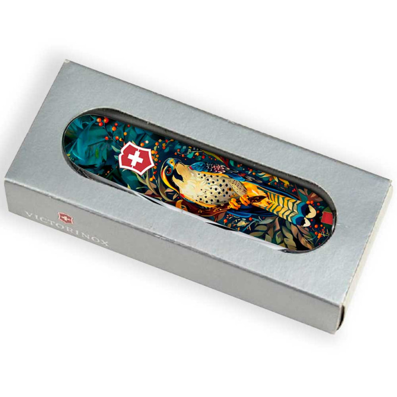 Складаний ніж Victorinox CAMPER UKRAINE Величний Сокіл 1.3613.3.T3180pw