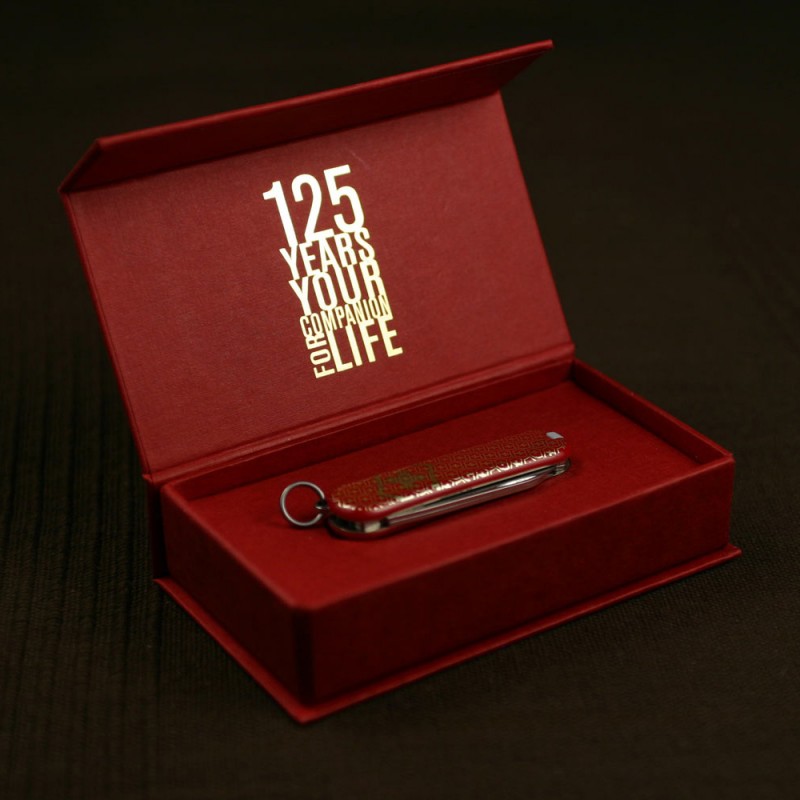 Нож Victorinox Classic SD 0.6223.J09 юбилейный