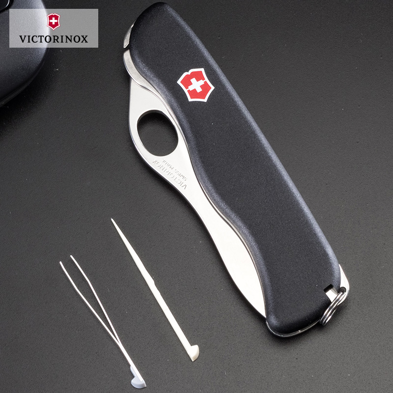 Нож Victorinox Sentinel One-Hand 0.8413.M3 черный
