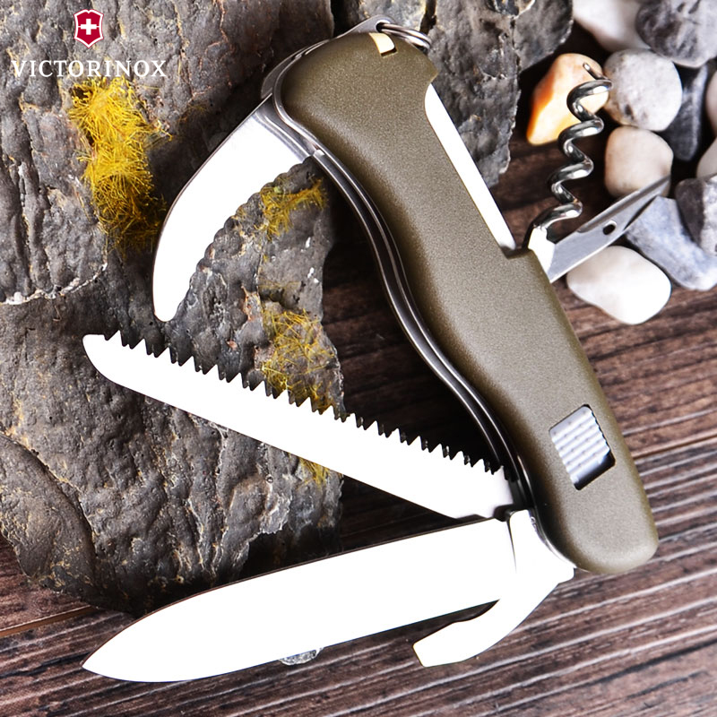 Нож Victorinox Hunter 0.8873.4 оливковый